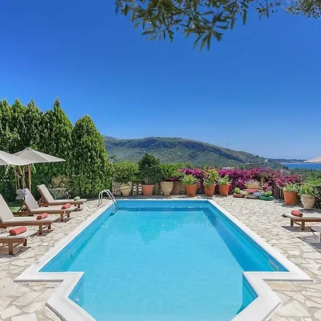 Villa Kato Kateleios Sleeps 7 Pool Air Con Wifi *